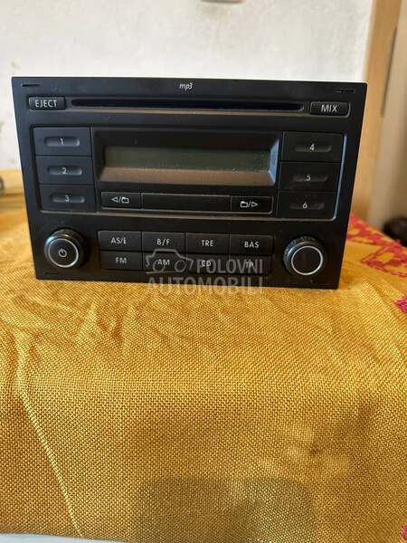 Radio cd Raskodran MP3 za Volkswagen Bora, Buba, Golf 4 ...