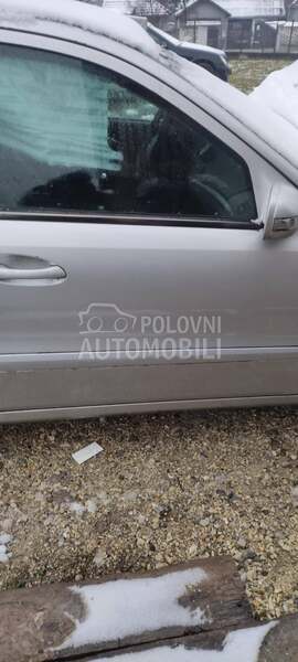 Prednja leva vrata siva W 211 za Mercedes Benz E 200, E 220, E 230 ...