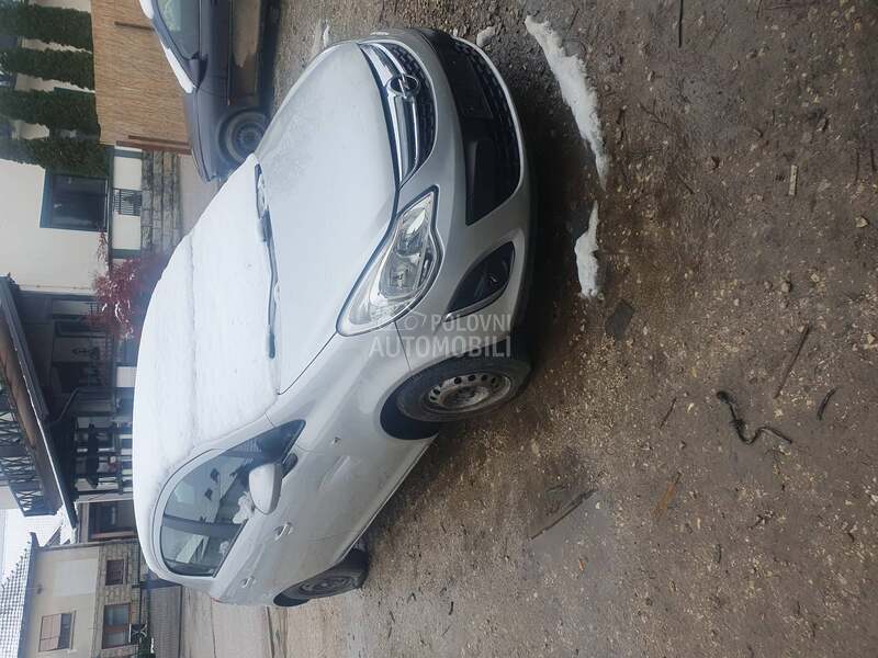Opel Corsa D 1,2 2011. god. -  kompletan auto u delovima