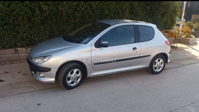 levi reteovizor za Peugeot 206