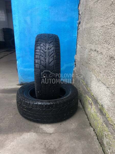 Cooper 215/65 R16 Zimska