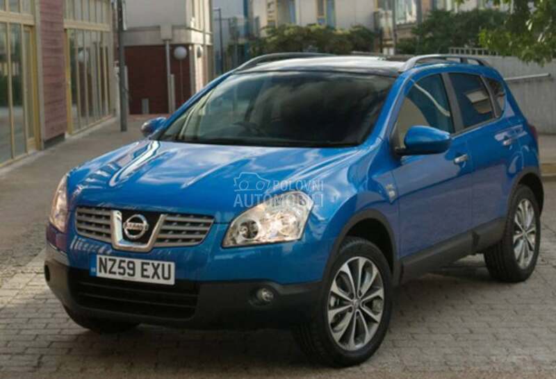 Polustranica, stub za Nissan Qashqai