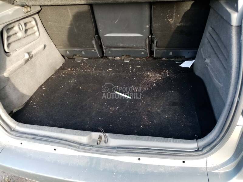 tepih za Renault Scenic od 2003. do 2008. god.
