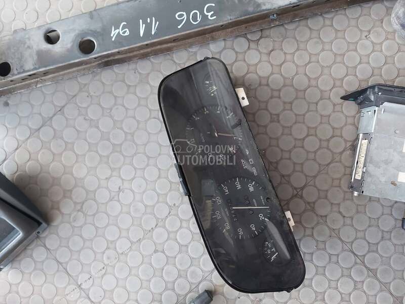 Kilometar sat - brzinomer za Peugeot 306