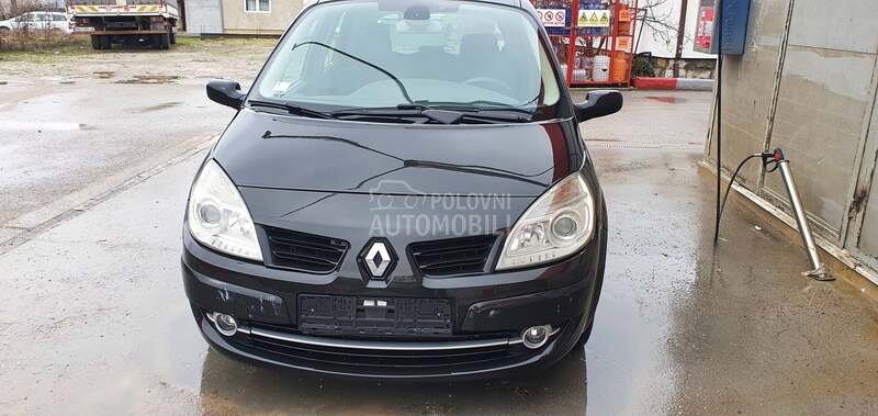 farovi restaljing za Renault Scenic od 2007. do 2009. god.
