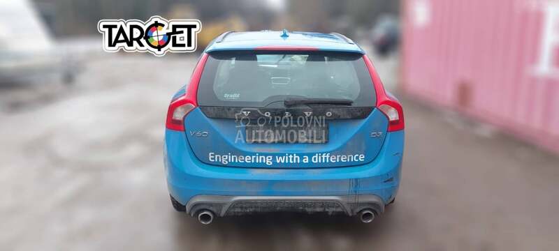 Volvo V60 delovi D3 2015. god. -  kompletan auto u delovima