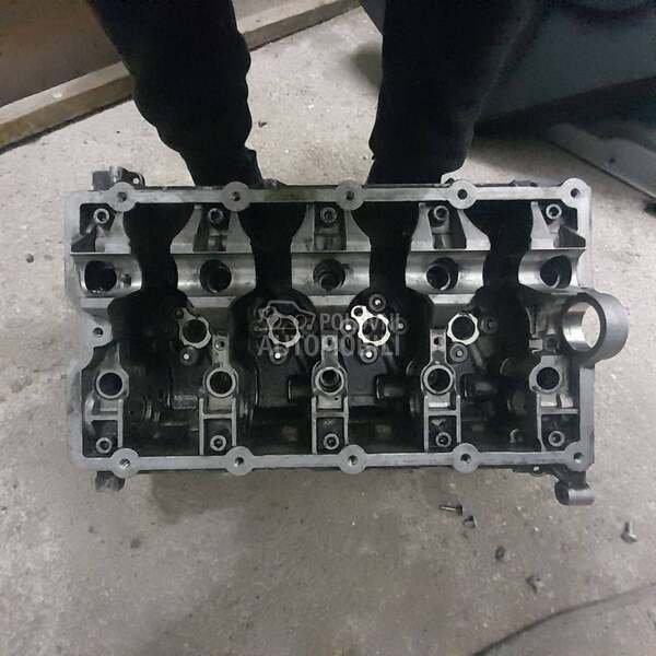 Glava motora 2.0 16V BKD V320 za Volkswagen Golf 5