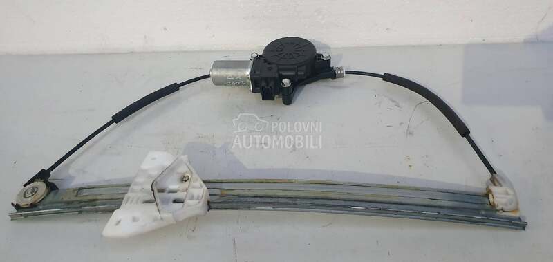 Prednji desni podizac motoric za Mazda 2 od 2007. do 2014. god.