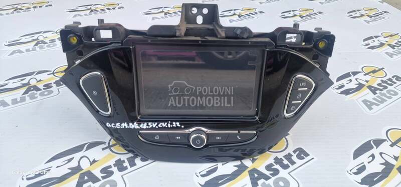 Multimedia za Opel Corsa E