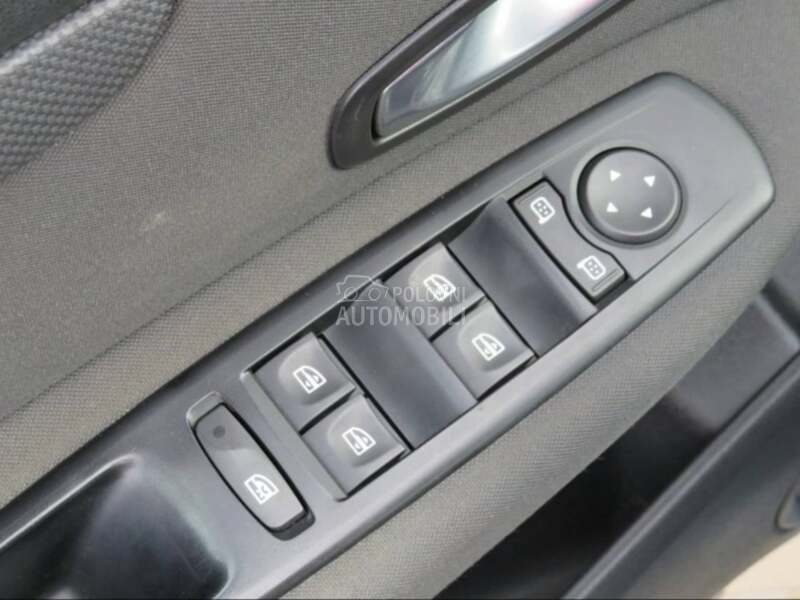 Prekidači za Renault Scenic od 2009. do 2015. god.