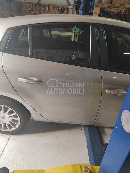 Zadnja desna vrata siva za Fiat Bravo od 2007. do 2013. god.