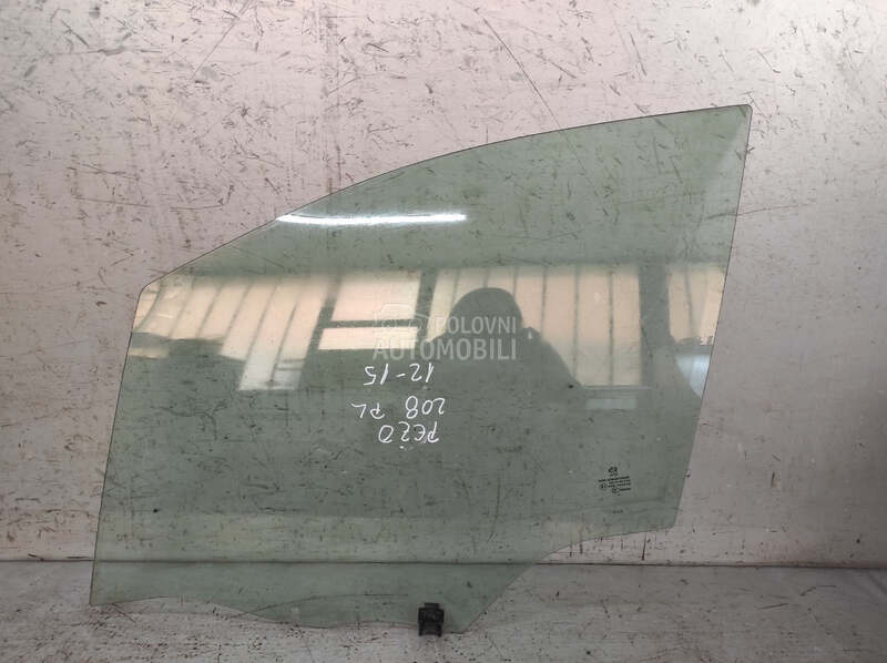STAKLO za Peugeot 208