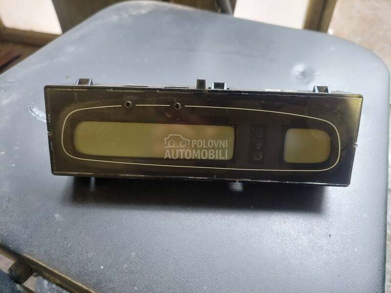 sat displej za Renault Laguna