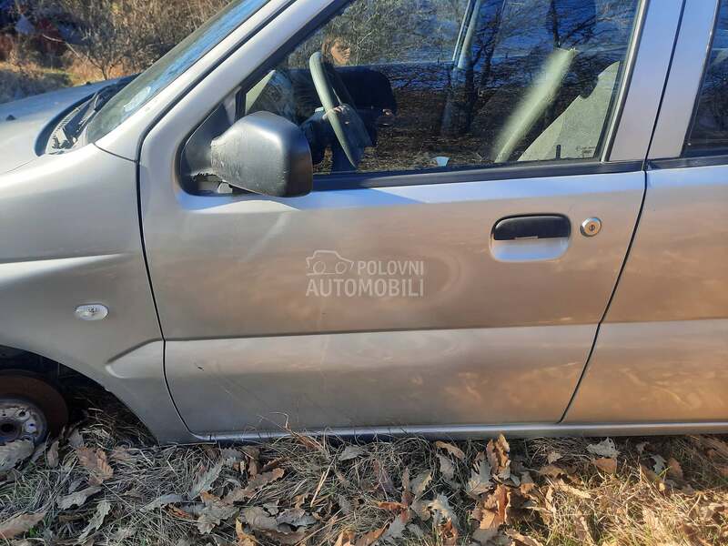 prednja leva vrata za Subaru Justy