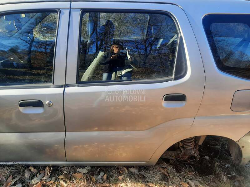 zadnja leva vrata za Subaru Justy