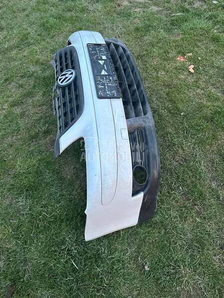 Branik i maska Bela za Volkswagen Touran, Caddy od 2004. do 2009. god.