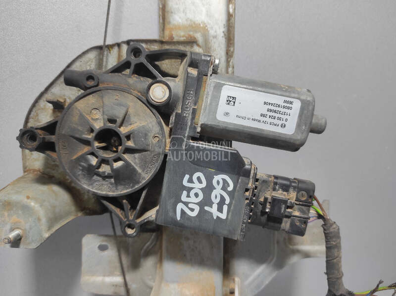 MOTORIC PODIZACA STAKLA za Peugeot 2008