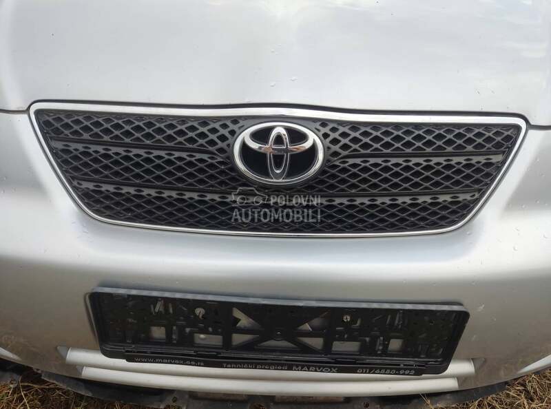 Maska za Toyota Corolla od 2002. do 2004. god.