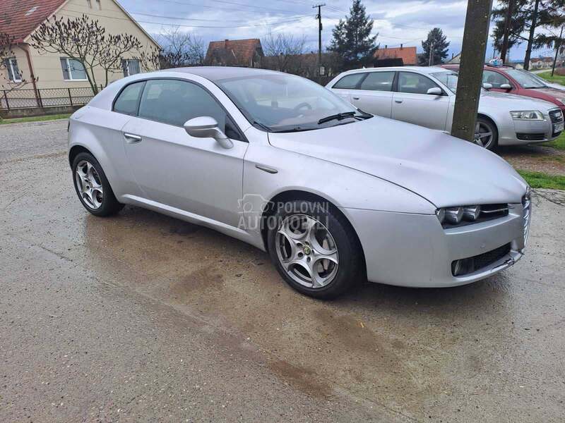 Hauba za Alfa Romeo Brera