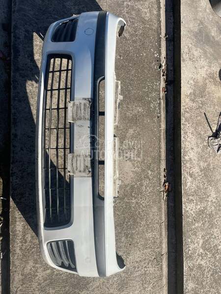 prednji branik za Fiat Punto