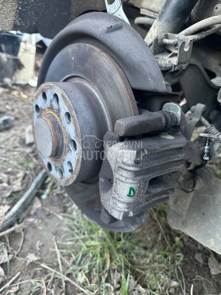 Kočiona klesta zadnja i prednj za Volkswagen Golf 5, Golf 6, Jetta ... od 2004. do 2012. god.