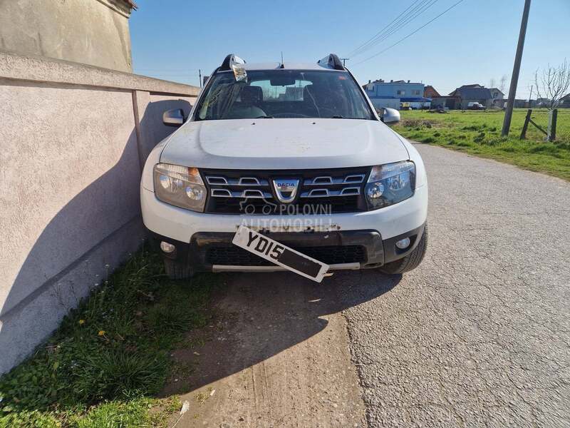 Dacia Duster 2015. god. -  kompletan auto u delovima