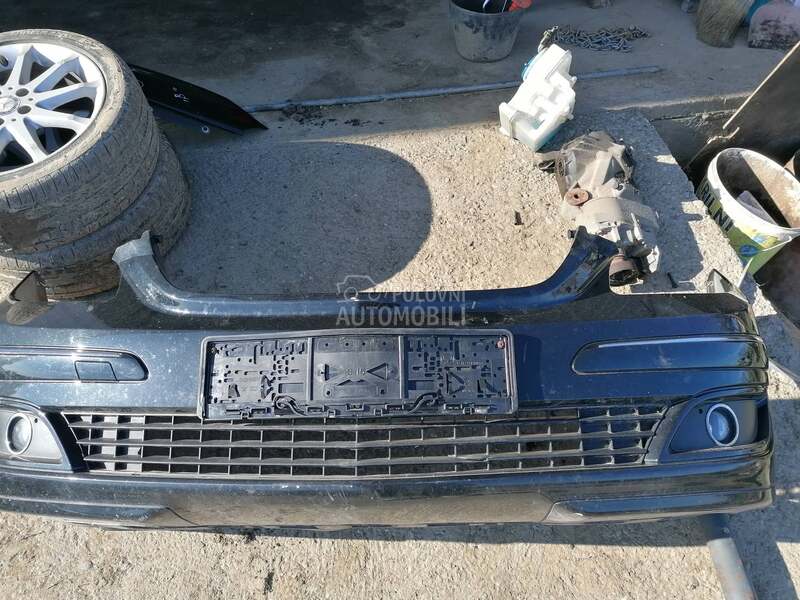 branik, prsa, hauba, krila za Mercedes Benz B Klasa od 2005. do 2012. god.