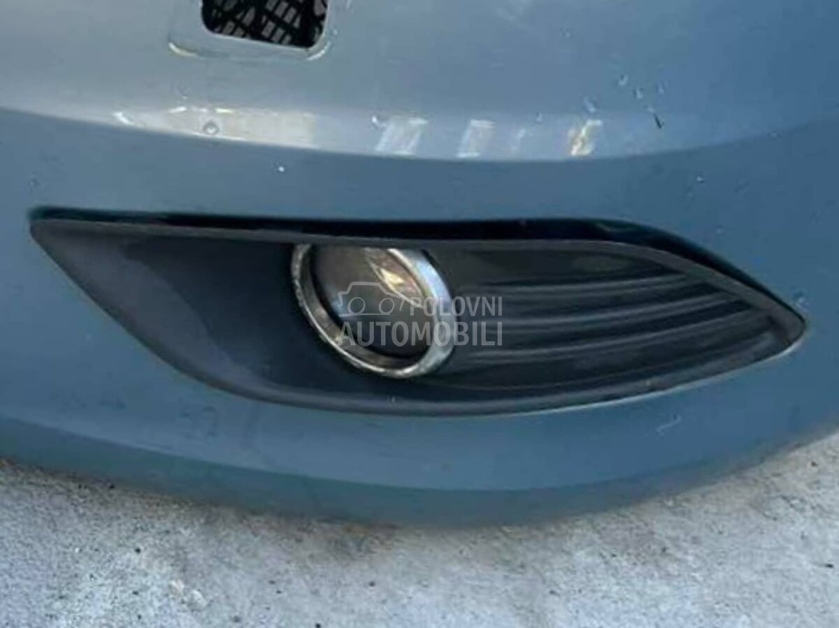 Maglenka leva za Ford Focus od 2008. do 2012. god.