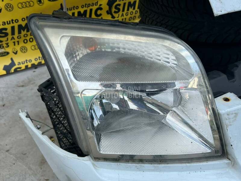 Far desni za Ford Transit Connect od 2002. do 2013. god.