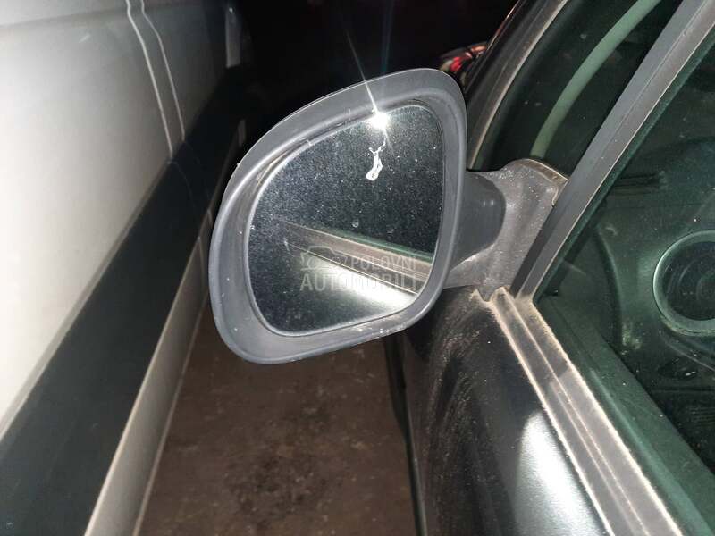 retrovizor za Citroen C3