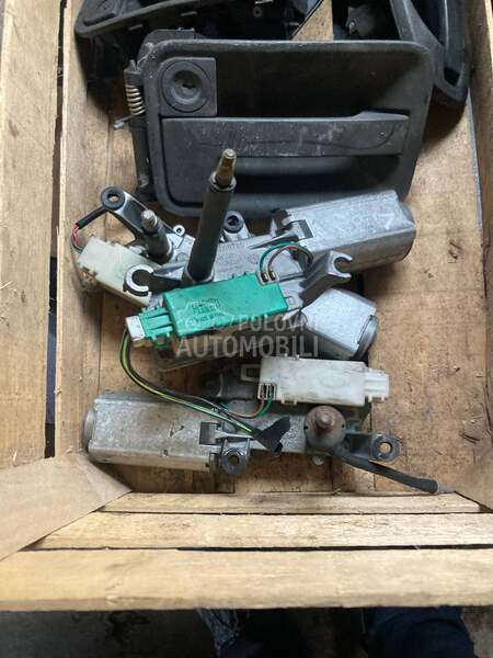 zadnji motor brisaca za Alfa Romeo 156, 156 Crosswagon od 2000. do 2008. god.
