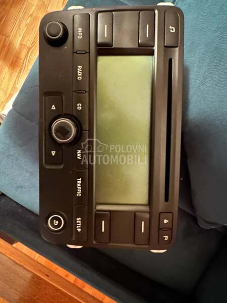 Fabricki radio za Volkswagen Golf 5, Amarok, Arteon ...