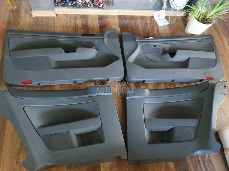 tapaciri za golf 3 vrata za Volkswagen Golf 5