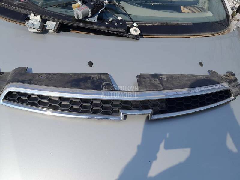 maska za Chevrolet Cruze