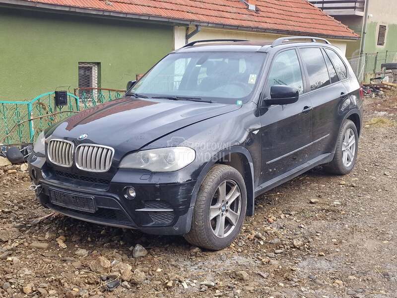 BMW X5 4.0d 2010. god. -  kompletan auto u delovima