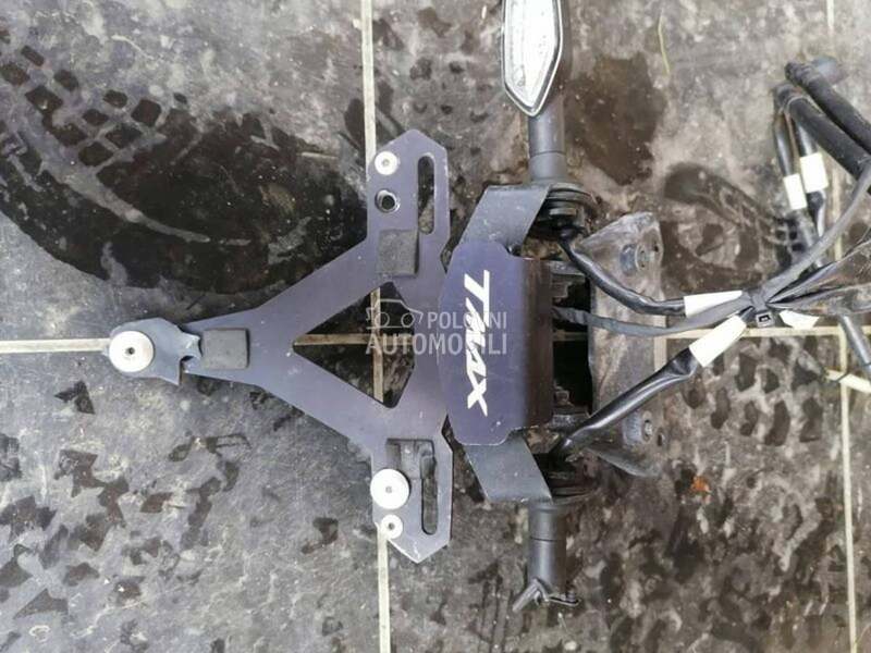 Nosač tablice za Yamaha TMax