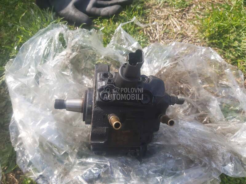 bocsh pumpa 2.0hdi za Peugeot 206
