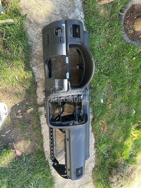 Tabla i airbag pojasevi za Volkswagen Golf 5, Golf Plus, Jetta od 2004. do 2009. god.