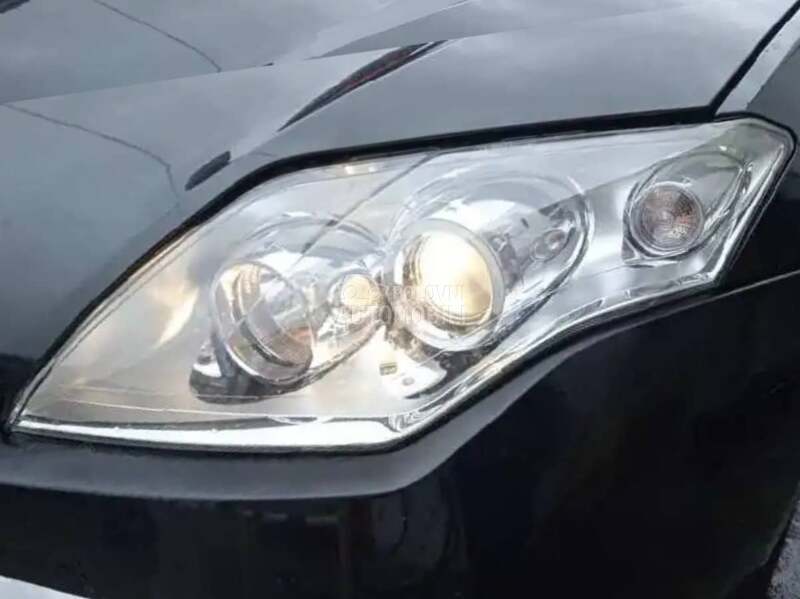 Far levi za Renault Laguna od 2007. do 2015. god.