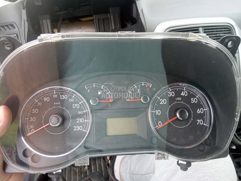 km sat za 1.2 2009god za Fiat Grande Punto