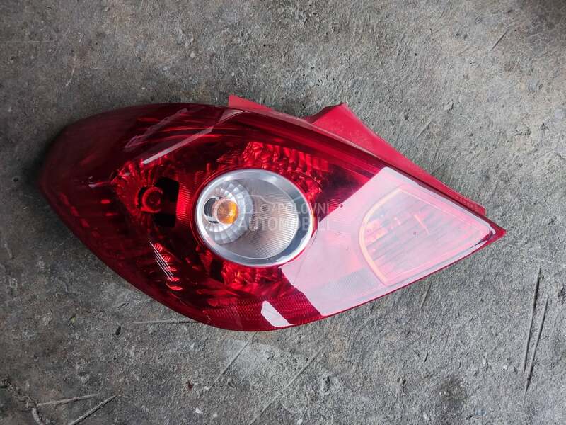 Leva lampa 3 vrata za Opel Corsa D