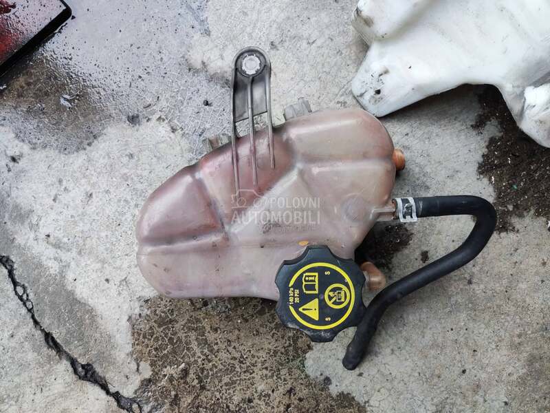 Boca za antifriz 1.3cdti za Opel Corsa D