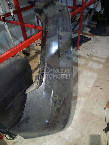 branik zadnji za Hyundai i30 od 2007. do 2009. god.