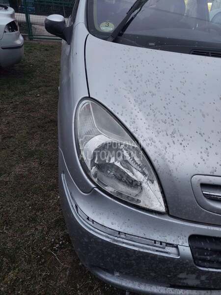 Farovi za Citroen Xsara Picasso
