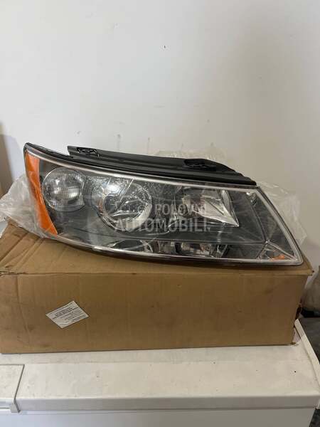 NOV ORIGINAL desni far za Hyundai Sonata od 2006. do 2010. god.