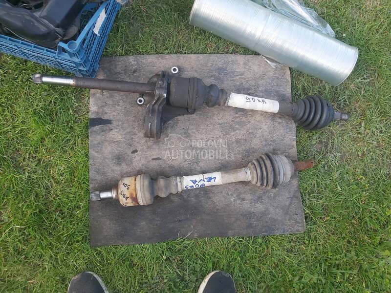 leva desna poluosovina 2.0 hdi za Peugeot 307