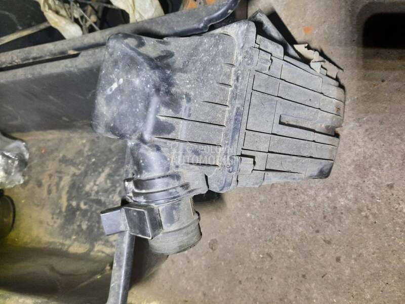 kuciste filtera vazduha za Citroen Berlingo