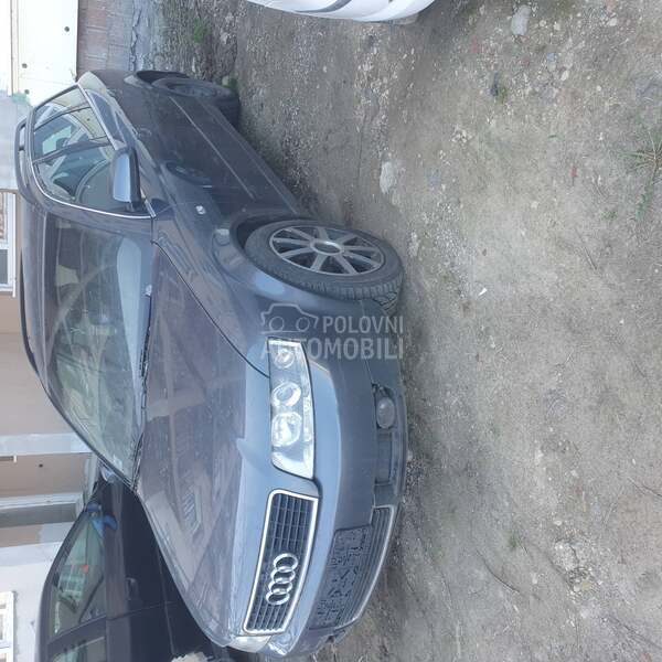 Audi A4 2.5 2003. god. -  kompletan auto u delovima