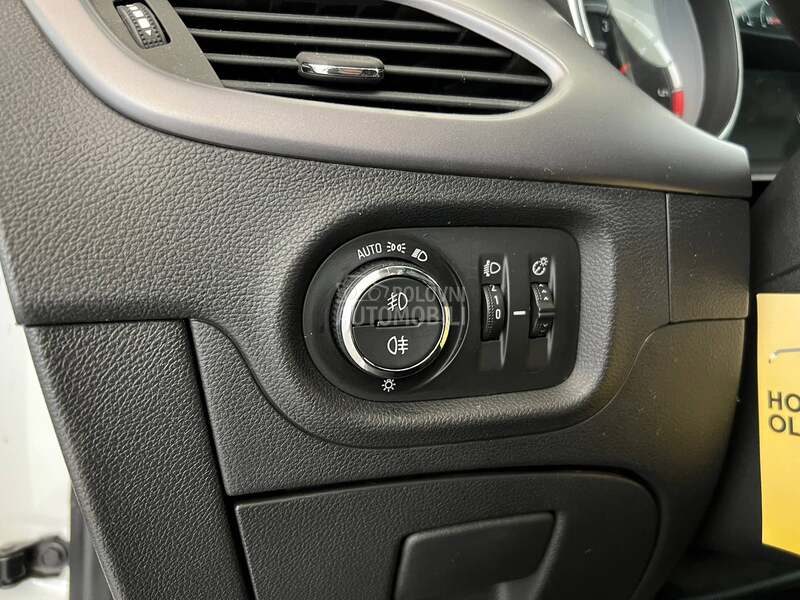 prekidac svetla za Opel Astra K od 2015. do 2023. god.