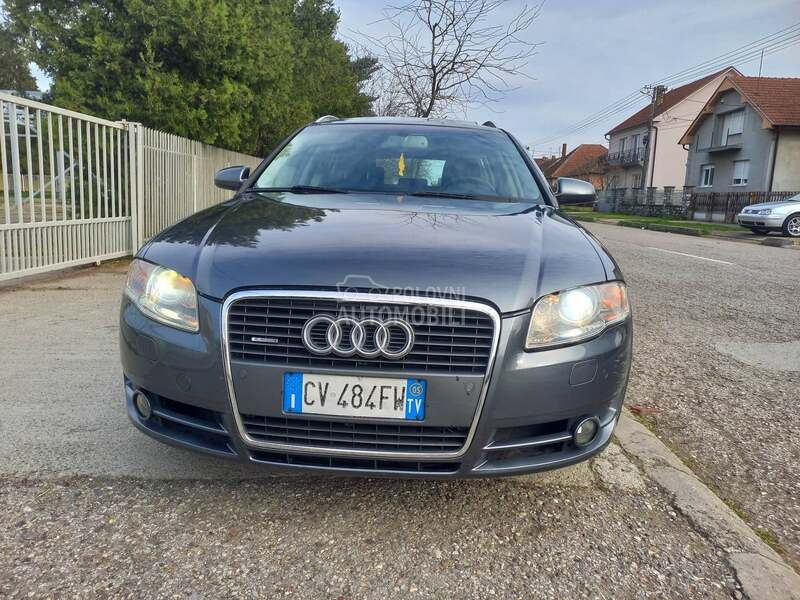 Audi A4 -  kompletan auto u delovima
